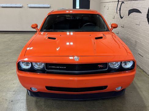 Used 2009 Dodge Challenger R/T w/ Electronics Convenience Group RWD image 12