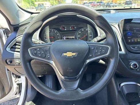 Used 2025 Chevrolet Malibu LT FWD image 26