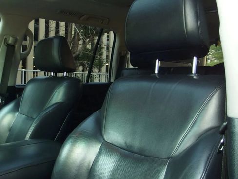 Used 2011 Lexus LX 570 4WD w/ Luxury Pkg image 24