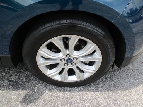 Used 2020 Ford Edge Titanium w/ Equipment Group 301A FWD image 36