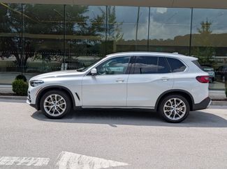 Used 2023 BMW X5 xDrive40i w/ Premium Package AWD/4WD video 2