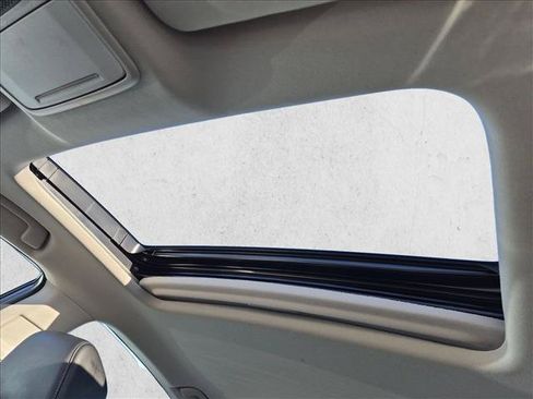 Used 2023 Honda Accord Touring image 16