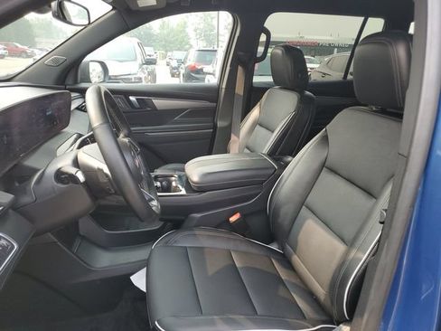 Used 2025 Buick Enclave Preferred w/ Trailering Package, 5000 lbs. FWD image 7