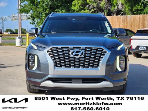 Used 2022 Hyundai Palisade Limited w/ Cargo Package FWD image 2
