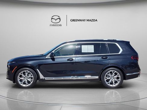 Used 2025 BMW X7 xDrive40i AWD/4WD image 4