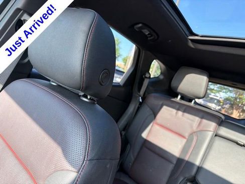 Used 2022 Chevrolet Blazer RS w/ Enhanced Convenience Package FWD image 16
