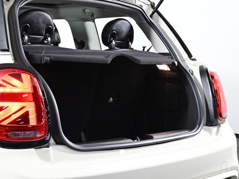 Used 2019 MINI Cooper S w/ Premium Package image 30