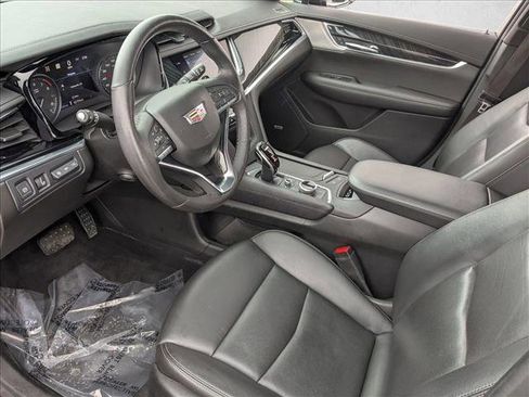 Used 2020 Cadillac XT6 Premium Luxury image 10