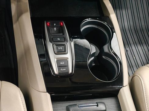 Used 2022 Honda Pilot Touring image 10