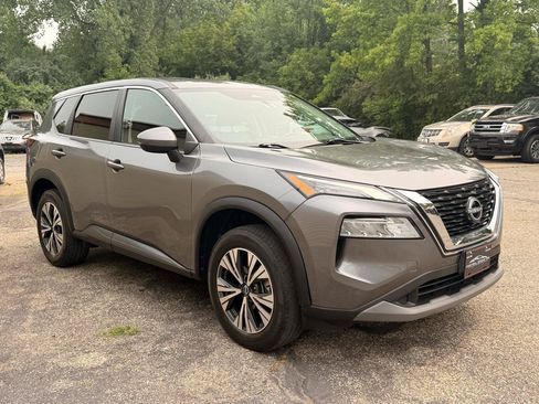 Used 2022 Nissan Rogue SV AWD/4WD image 8