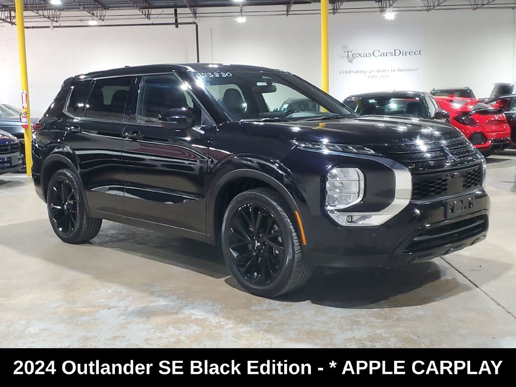Used 2024 Mitsubishi Outlander SE Black Edition FWD image 3