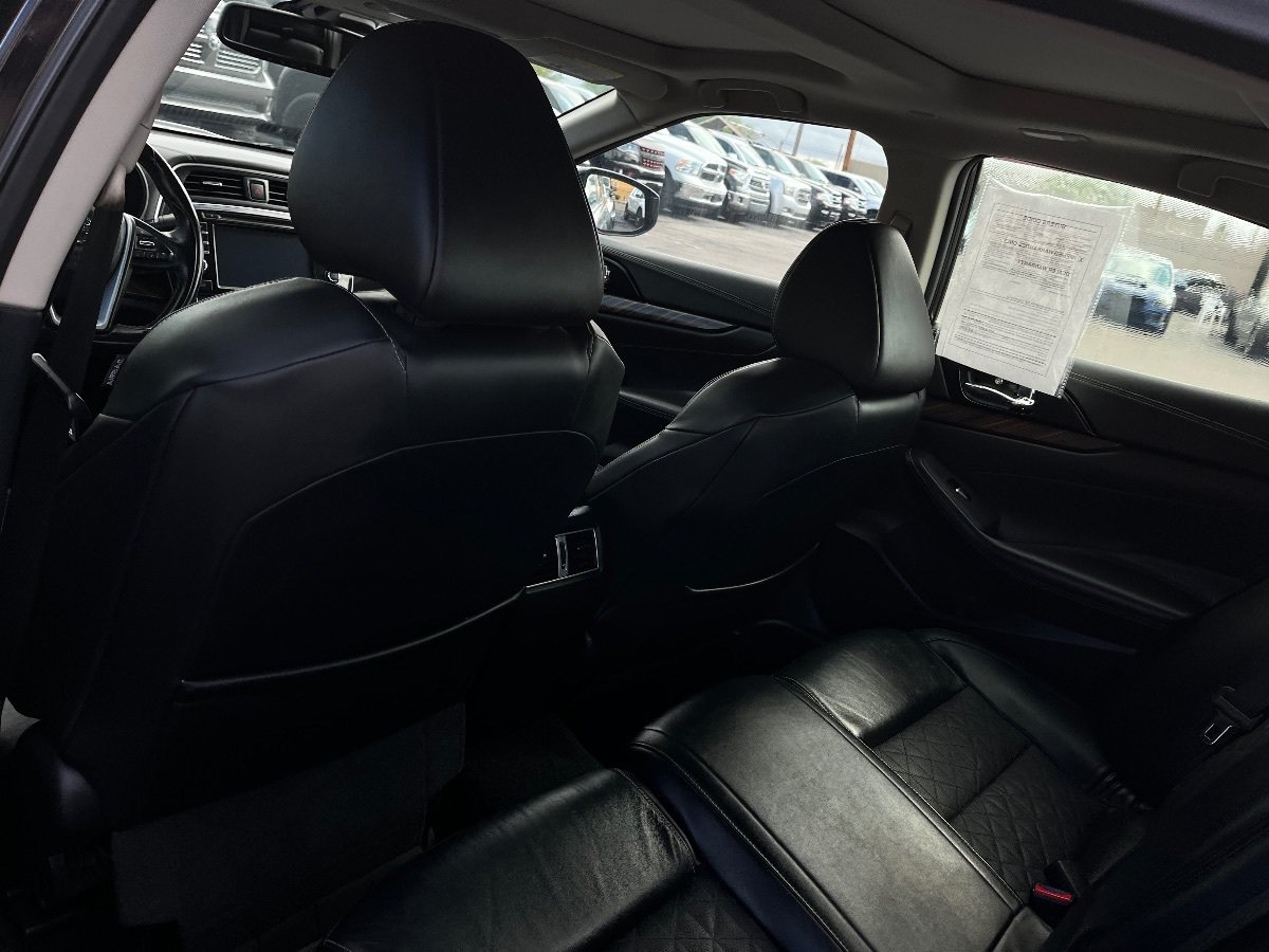 Used 2017 Nissan Maxima Platinum FWD image 31