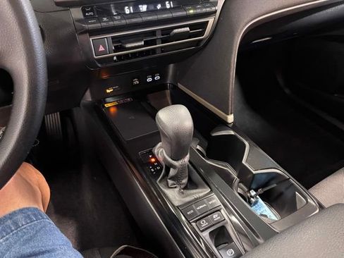 Used 2025 Toyota Camry LE FWD image 29