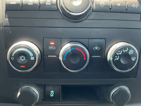 Used 2013 Chevrolet Silverado 1500 W/T RWD image 16