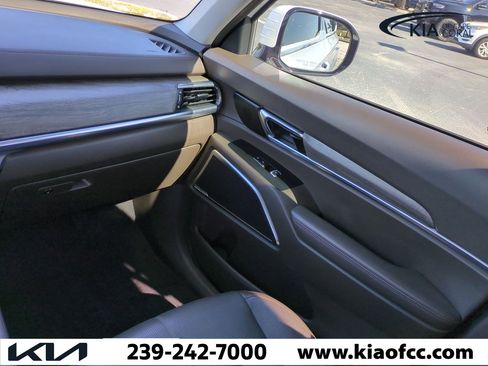 Certified 2021 Kia Telluride SX image 17