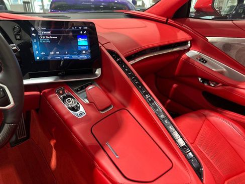 Used 2024 Chevrolet Corvette Z06 RWD image 5