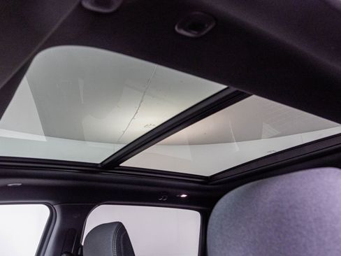 New 2026 RAM 1500 4x4 Crew Cab image 5