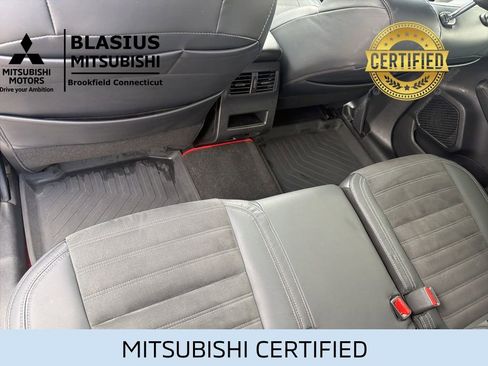 Used 2023 Mitsubishi Outlander 4WD Plug-In Hybrid image 34