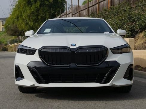 New 2026 BMW 530i w/ M Sport Package image 3