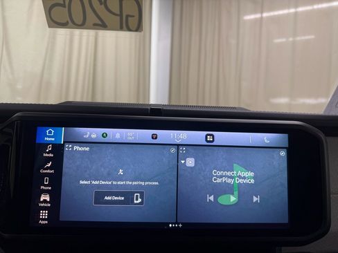 Used 2025 Jeep Wrangler Sahara image 34