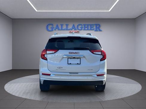 Used 2024 GMC Terrain Denali w/ Denali Premium Package image 6