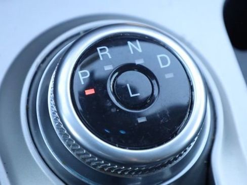 Used 2023 Ford Explorer XLT image 7