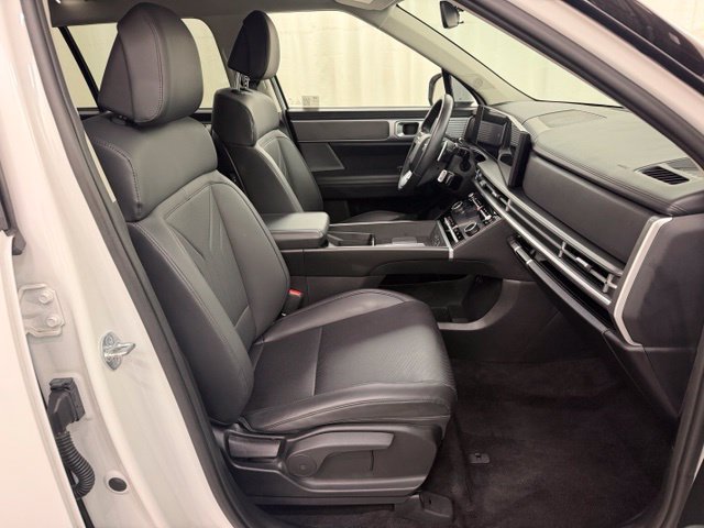Used 2026 Hyundai Santa Fe SEL AWD/4WD image 13