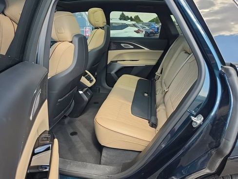 Certified 2025 Cadillac Lyriq Luxury w/ Nappa Leather Package AWD/4WD image 8
