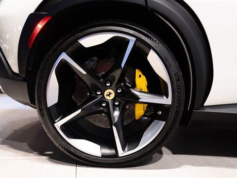 Used 2026 Ferrari Purosangue AWD/4WD image 30
