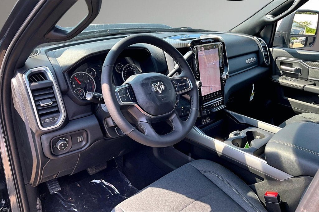 New 2026 RAM 3500 Big Horn AWD/4WD image 9