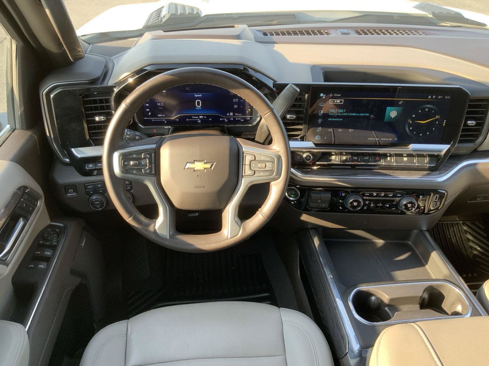 Used 2025 Chevrolet Silverado 3500 LTZ w/ LTZ Plus Package AWD/4WD image 25