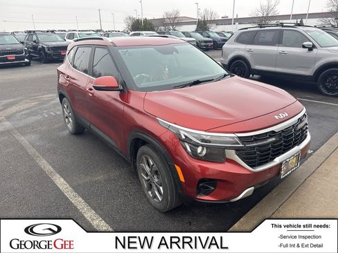 Used 2024 Kia Seltos S image 1