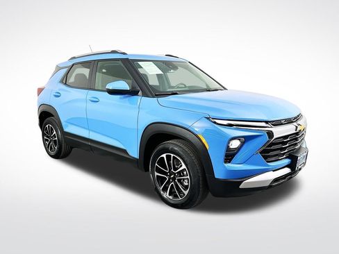 Used 2024 Chevrolet TrailBlazer LT w/ Convenience Package image 1