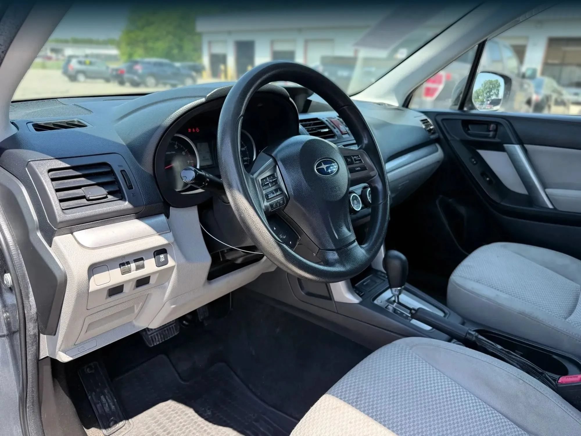 Used 2015 Subaru Forester 2.5i Premium w/ All-Weather Package AWD/4WD image 17