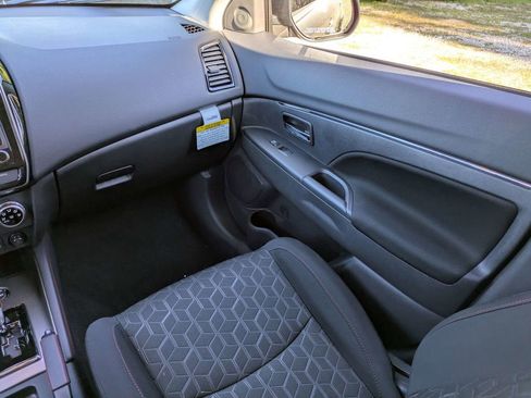 New 2026 Mitsubishi Outlander Sport AWD image 17