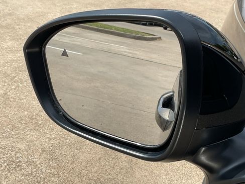 New 2026 Nissan Kicks SV FWD image 10
