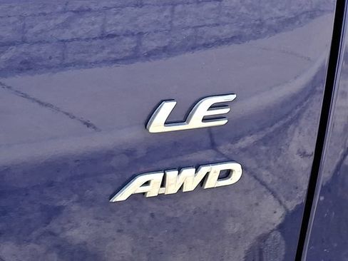 Used 2023 Toyota Corolla Cross LE w/ Moonroof Package AWD/4WD image 10