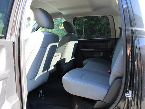 Used 2016 RAM 3500 Tradesman w/ Chrome Appearance Group RWD image 24