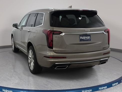 Used 2023 Cadillac XT6 Premium Luxury w/ Technology Package AWD/4WD image 6