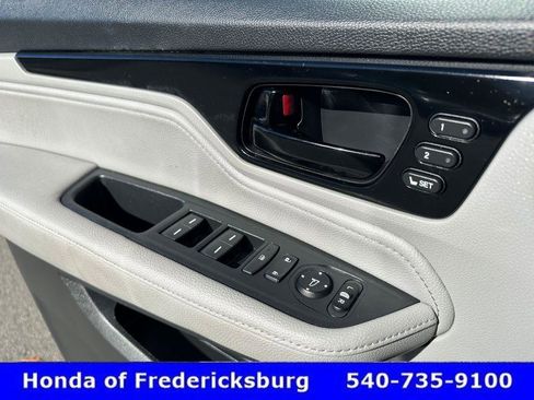 Certified 2024 Honda Odyssey Touring image 30