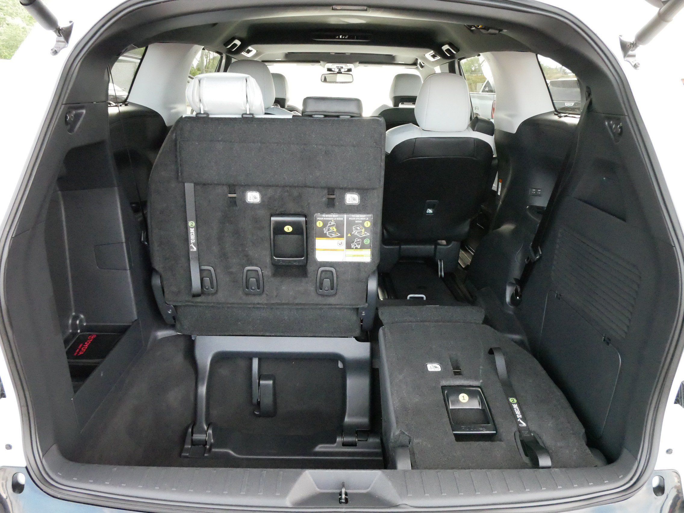 Certified 2026 Toyota Sienna XSE FWD image 18