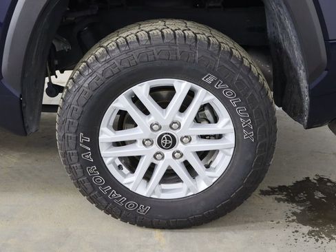 Used 2023 Toyota Tundra SR5 w/ SR5 Convenience Package image 39