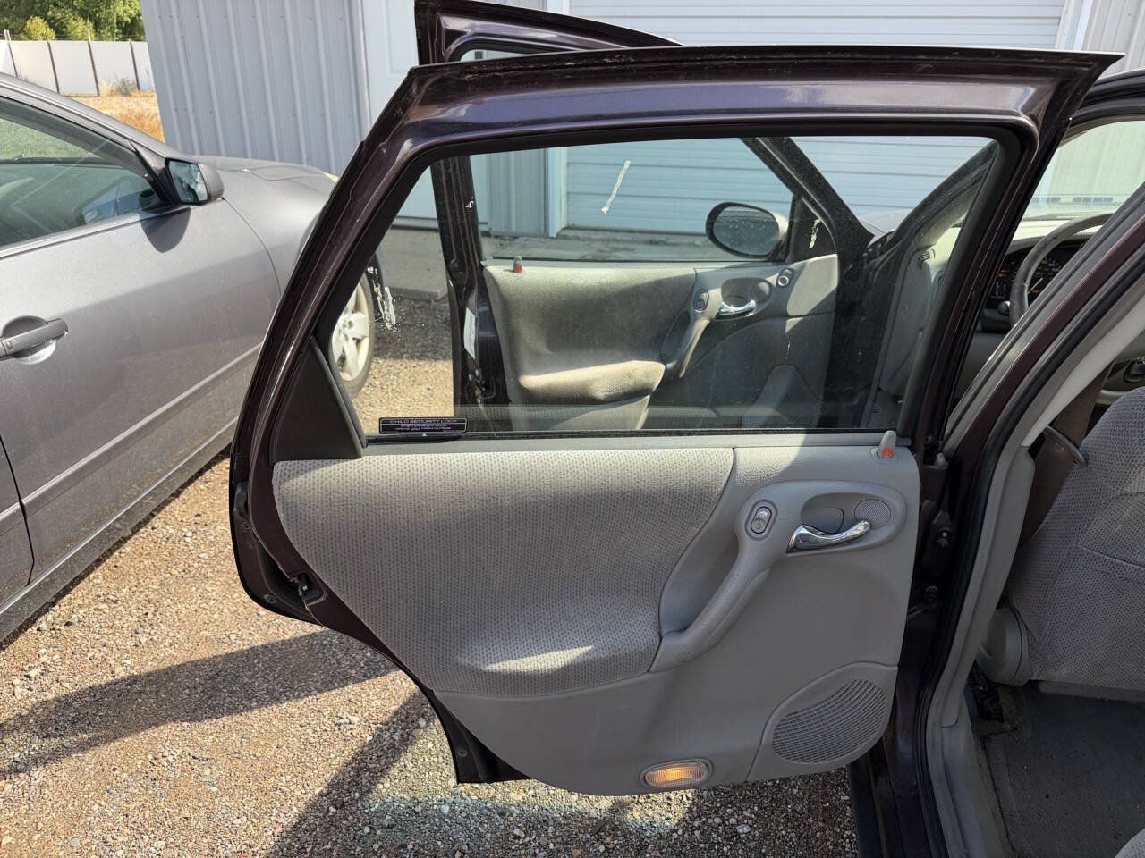 Used 2000 Saturn L-Series LS2 FWD image 22