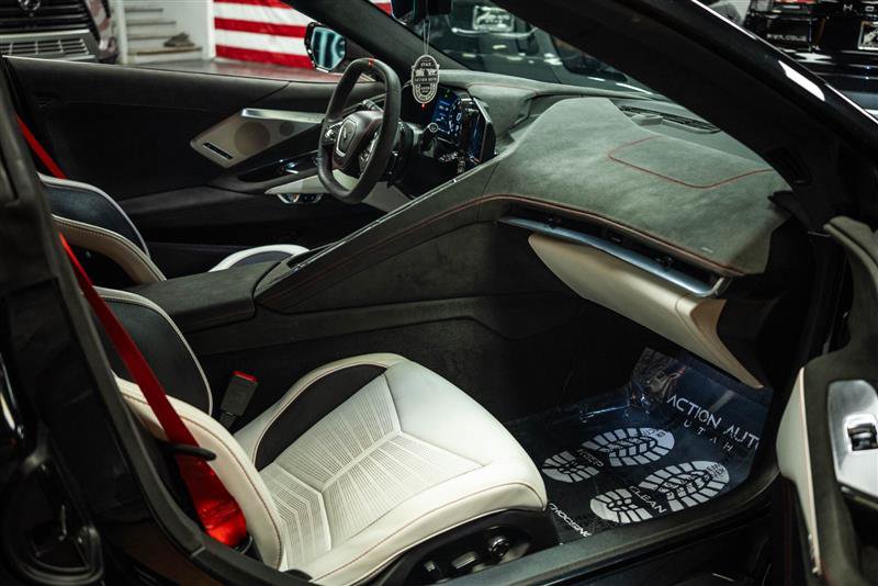 Used 2023 Chevrolet Corvette Stingray Premium Cpe RWD image 10
