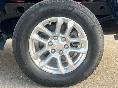 Used 2023 Chevrolet Silverado 1500 LT image 14