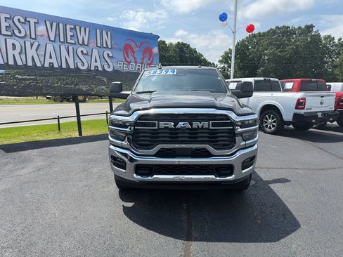 Used 2025 RAM 2500 Tradesman w/ Chrome Appearance Group AWD/4WD image 22