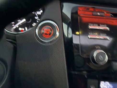 Used 2016 Nissan Rogue SV w/ SV Moonroof Package image 24