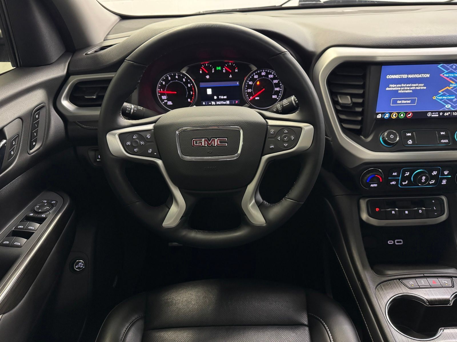 Used 2023 GMC Acadia SLT w/ Preferred Package AWD/4WD image 18