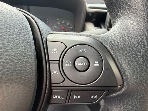 Used 2025 Toyota Corolla LE FWD image 19