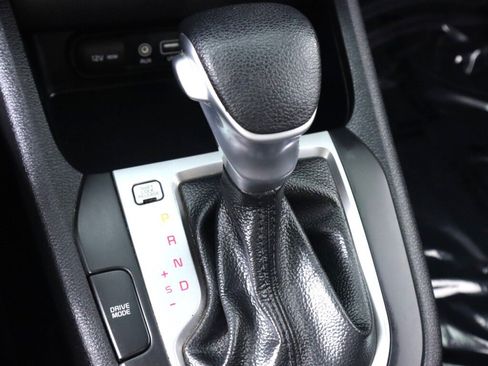 Used 2020 Kia Forte LXS FWD image 25